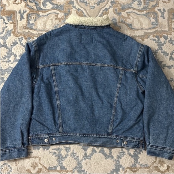 Levi's Womens 90s Sherpa Trucker Jacket Size Large NWT - Picture 11 of 12